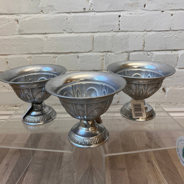 BOX OFFER ZINC- Silver Footed Bowl Top Diameter 20.5cm Height 15.5cm 18 pcs